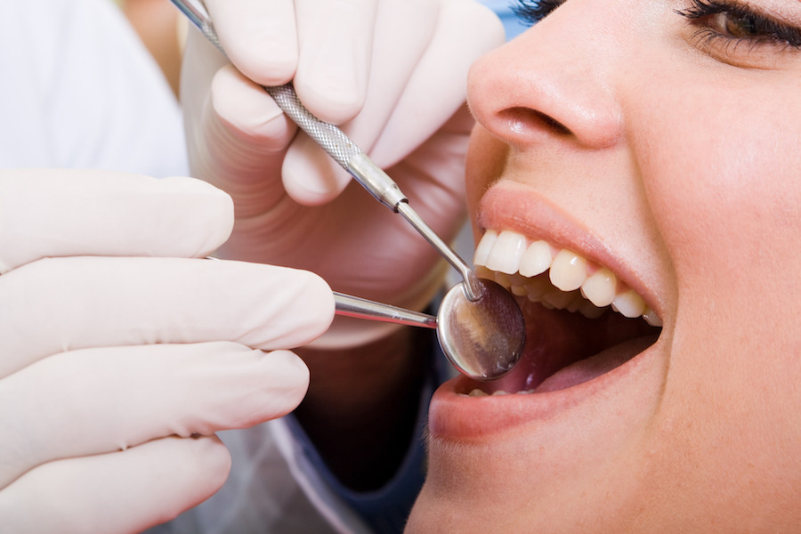 Τα γονίδια ή οι συνήθειες ευθύνονται για την υγεία του στόματος μας;